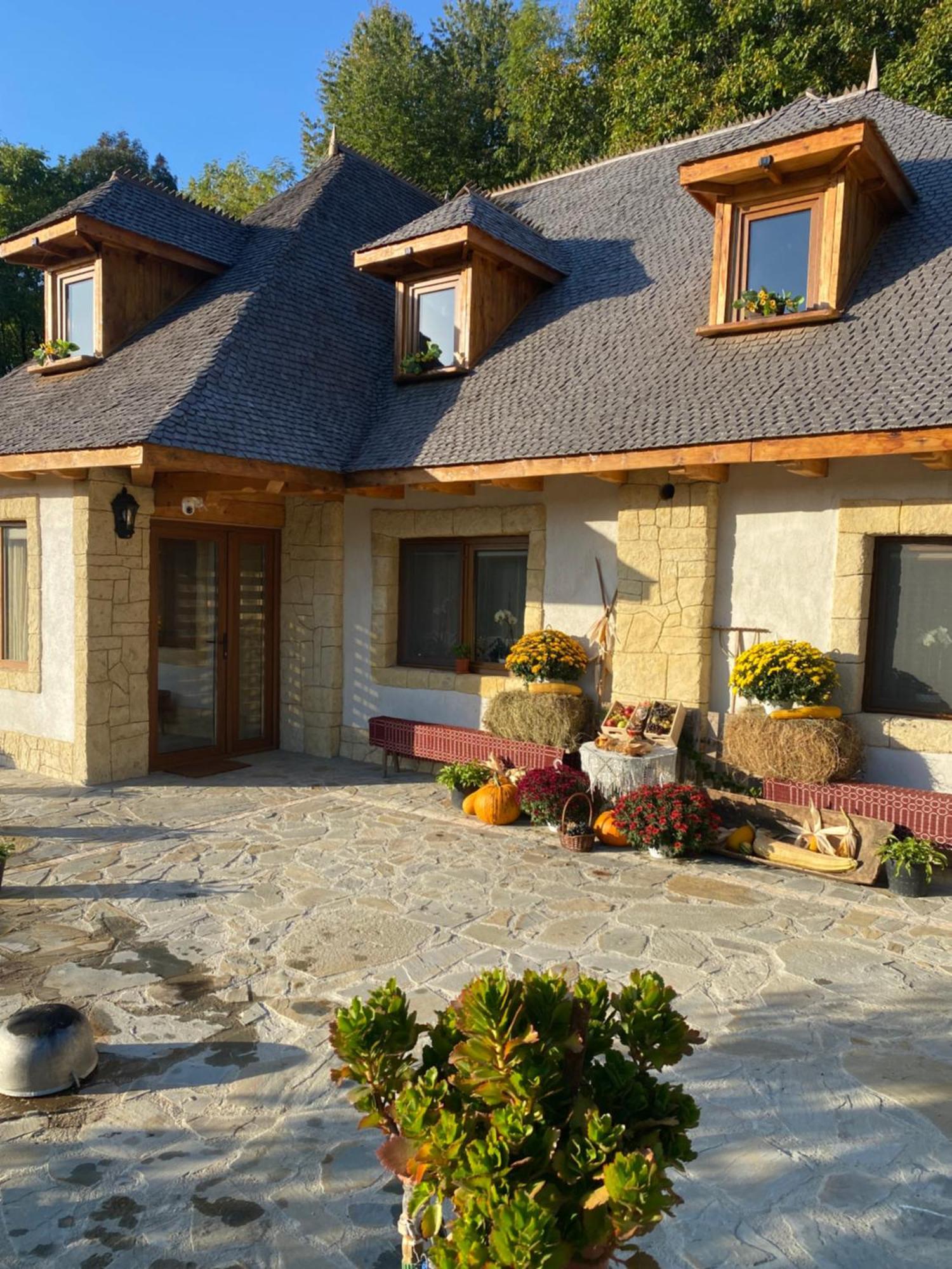 Villa Casa Cu Sindrila Vălenii de Munte Exterior foto
